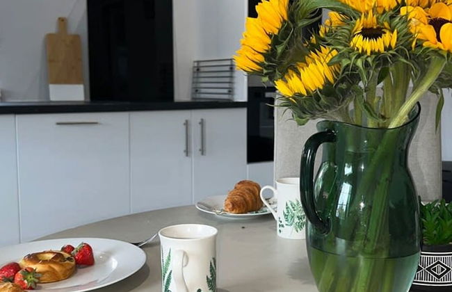 The Cheshire Gathering - Hot Tub 8 Bedroom - Photo 18