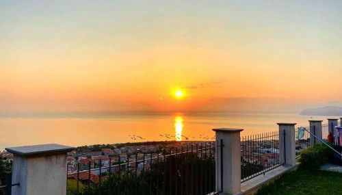 Panoramic Villa Overlooking The Aeolian Islands - Foto 4