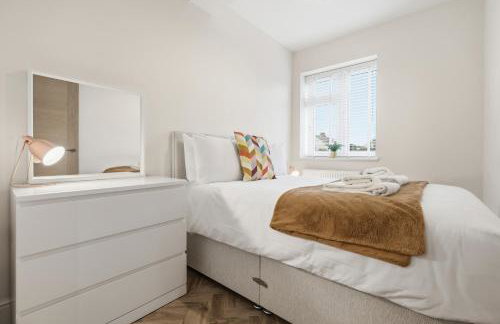 2 Royal Serviced Apartments, Ground Floor, two Bed,Fast Wifi - Space - Foto 8