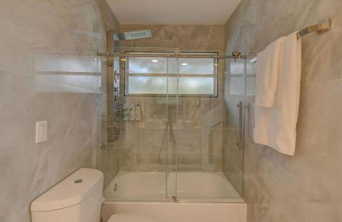 Stunning House with Beautiful Lake View - Foto 68