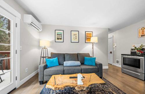 Parkside Escape South Hill w Private ADU - Photo 35