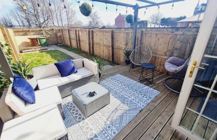 Beautiful 2bed house with garden, walking distance to town - FREE parking - Foto 10