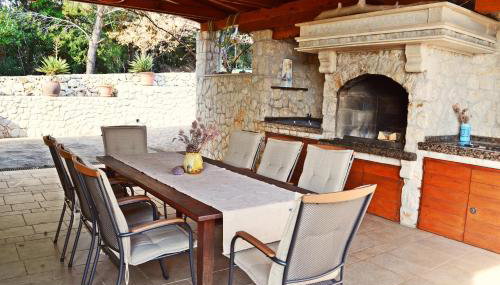 Yellow Villa - Photo 4