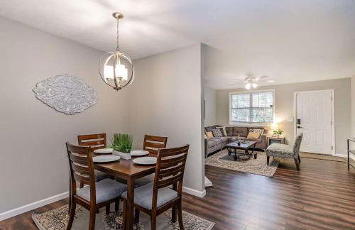 Recently Remodeled - Minutes from Downtown & BNA - Foto 4