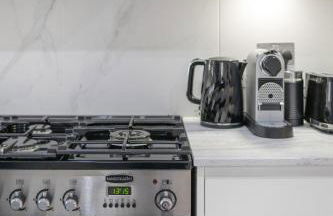 New stylish 3-Bed Pimlico House near Big Ben - Photo 19