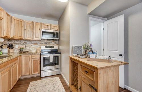 The Pikes Peak Villa -Hot Tub -Mtn Views -Firepit - Foto 18