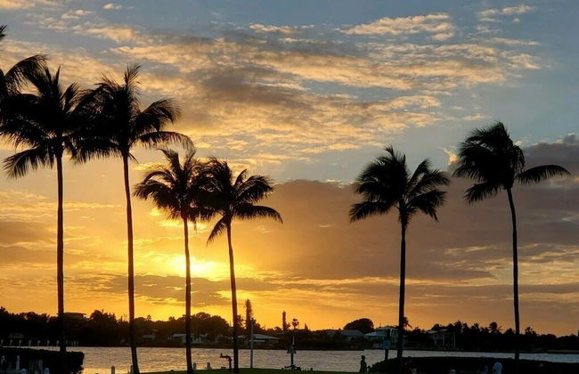 Waterfront Luxury Villa With Sunset Views And Boat Slip 3 Bedroom Townhouse by RedAwning - Foto 52