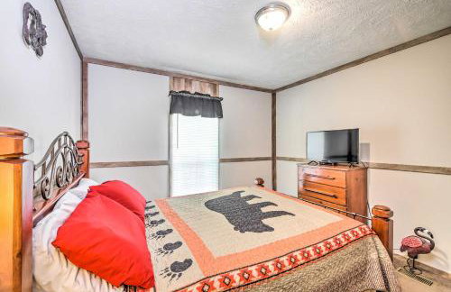 Cozy Hardin Retreat with Lake Kentucky View! - Foto 17