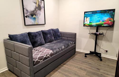 Perfectly located Pico Robertson ground floor 3 bedroom apartment Walk to restaurants WIFI TV Game Console Parking 5 minutes to Rodeo Drive - Foto 17