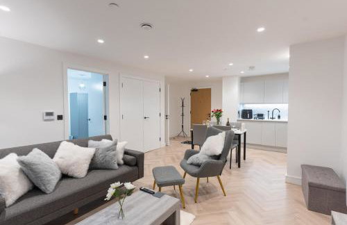 Luxury 1 Bed Apartment, Manchester Piccadilly by Kammili Properties - Photo 1