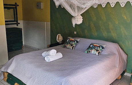 Aparthotel in Le Diamant with swimming pool and garden - Photo 1