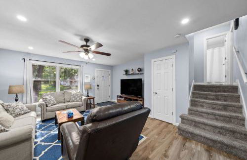 New Spacious Renovated Townhouse - Foto 14