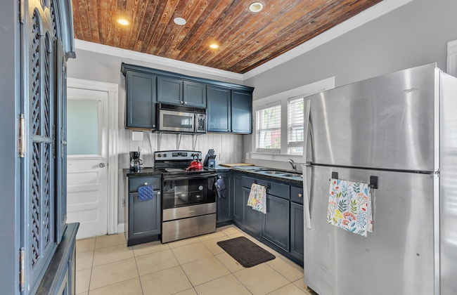 4br Comfort In Dania Beach - Close To Everything 4 Bedroom Home - Photo 9