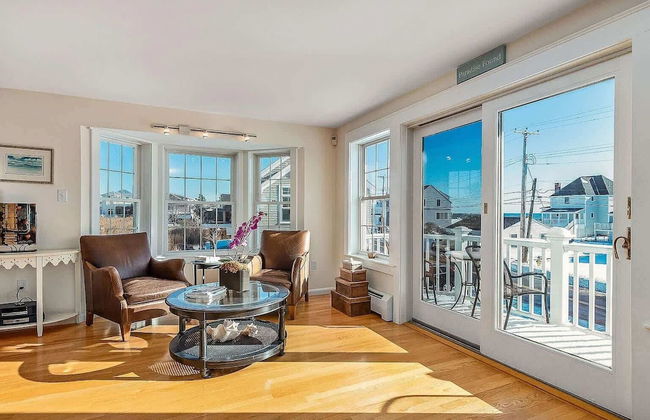 Not So Moody Stay for 10! - Foto 22