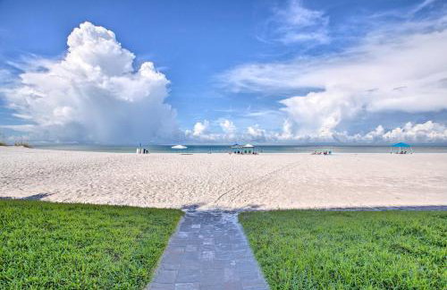 Beachfront Condo with Pool in Redington Shores - Foto 33