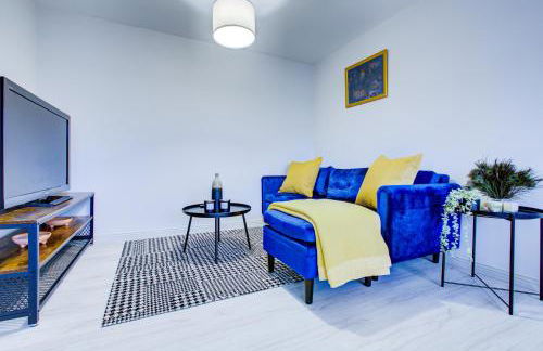 Modern 2 Bed in High Wycombe by ARP Homes, Ideal for Families or Business, Free Parking - Foto 42