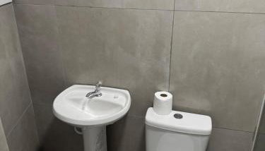 Flats & Residence - Tu Parada Perfecta Comodidad y Descanso en el Camino BR 285 - Foto 2