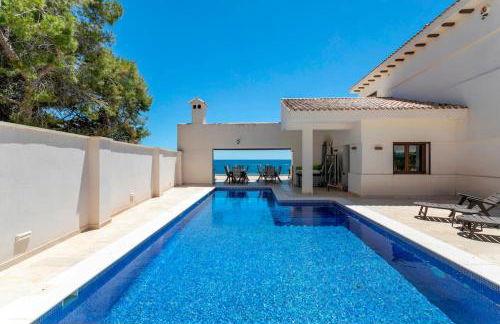 Villa Irene, Large First Line Villa wíth amazing sea- and coast views and large private swimming pool! - Photo 16