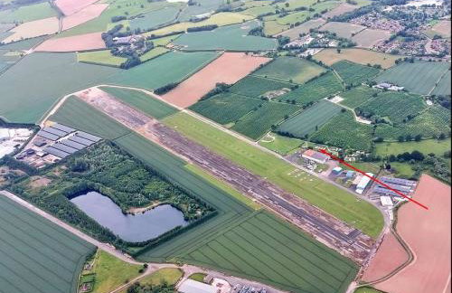 'Runway View' at Shobdon Airfield, Herefordshire - Photo 14