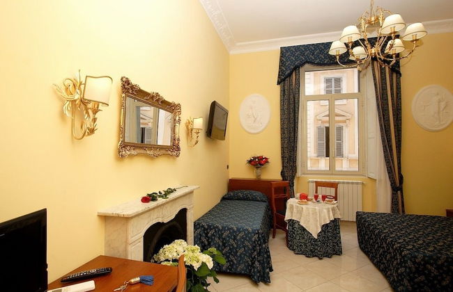 Caroline Suite - Photo 2