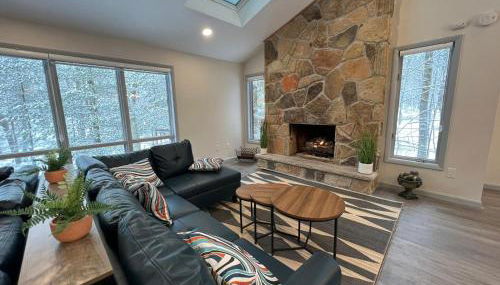 Open Concept & Stylish-HotTub-Sauna-Billiard-Poker-BBQ - Foto 2