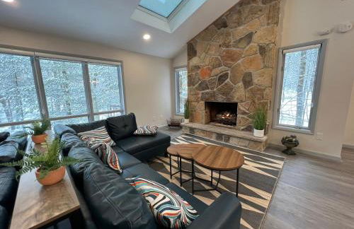 Open Concept & Stylish-HotTub-Sauna-Billiard-Poker-BBQ - Foto 2