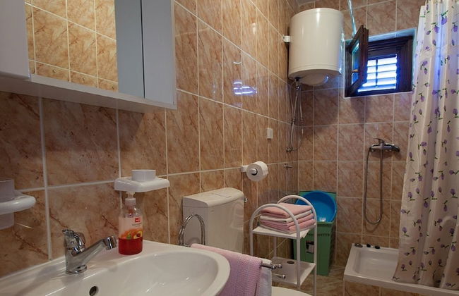 Spacious Apartment With Terrace & Garden Grill - Foto 18