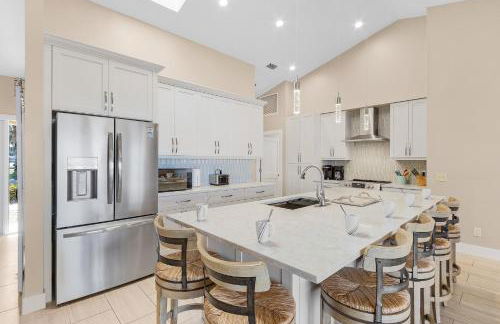 Modern, Luxurious, Waterfront home with Heated Pool - Villa Dock Holiday - Roelens Vacations - Foto 22