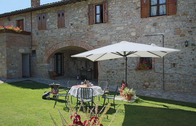 Apartment in Todi With Pool & History - Photo 57