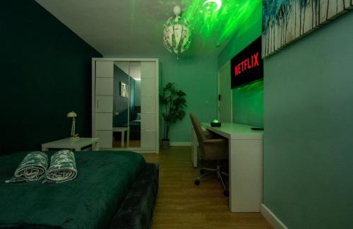 Mega Flat Near City Centre and Etihad Stadium - Photo 4