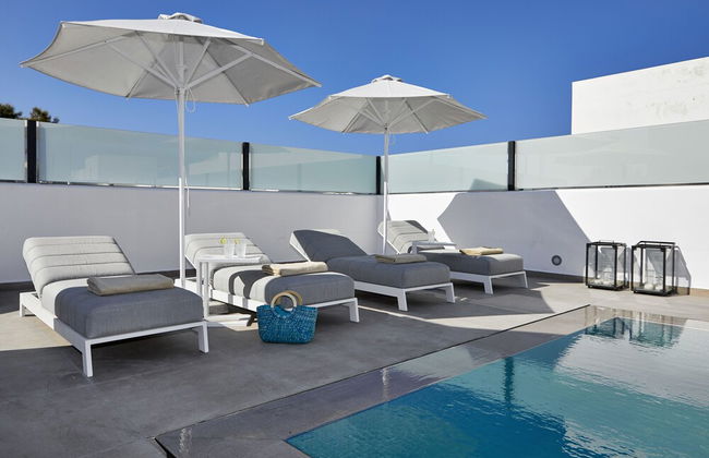 Tramonto Private Villa - Photo 15