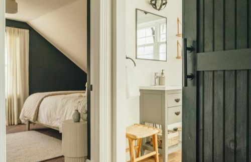 Cozy Cottage, Hot Tub, Fire Pit, 15min to Hudson and hiking - Foto 14