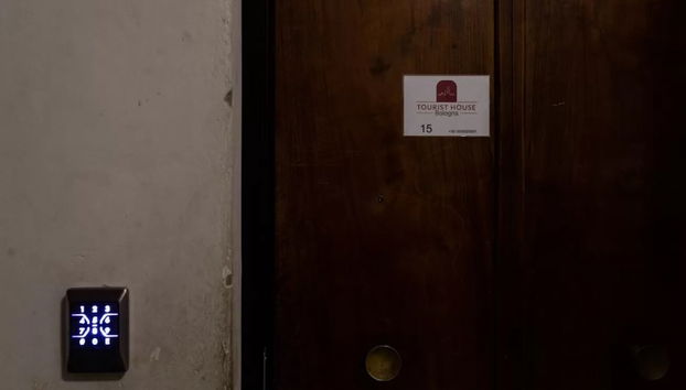 15 - Tourist House Bologna Primaticcio - Self check-in - Photo 2, Interior entrance