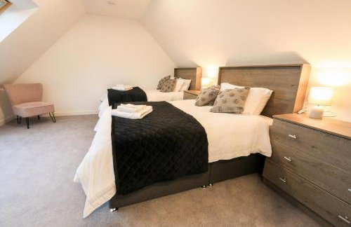 Black Barn Skye - Contemporary 3 bed / 4 bath home - Photo 6