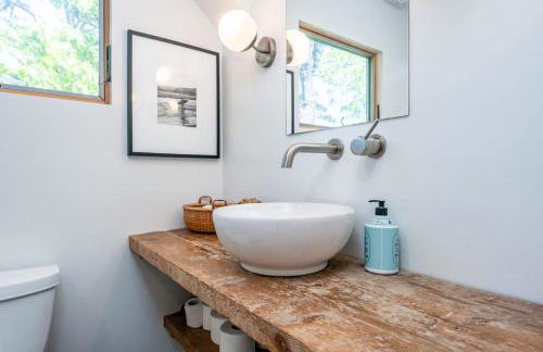 Newly Renovated Waterfront Cottage - Foto 20