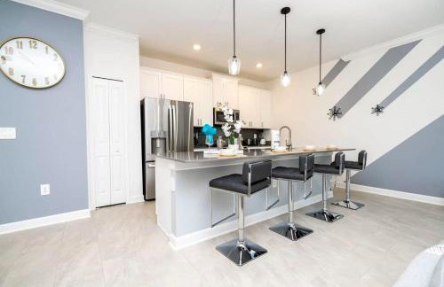 Marvelous 4Bd w Pool Close to Disney at Storey Lake 2629 - Foto 26