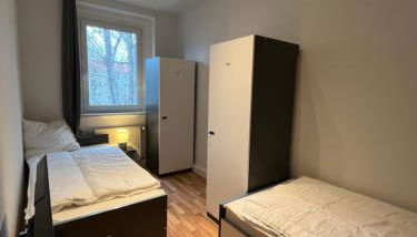 MonteurzimmerKING Merseburg - Foto 3, wardrobe