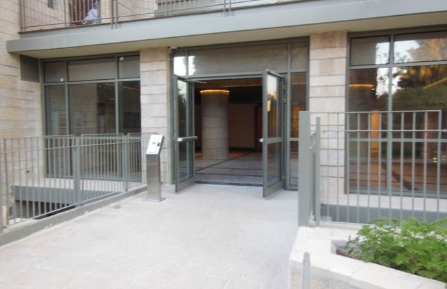 Jerusalem Center Boutique Apartment - Photo 22