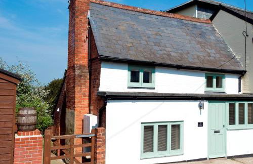 1 Bed in Lyndhurst NFL60 - Photo 1