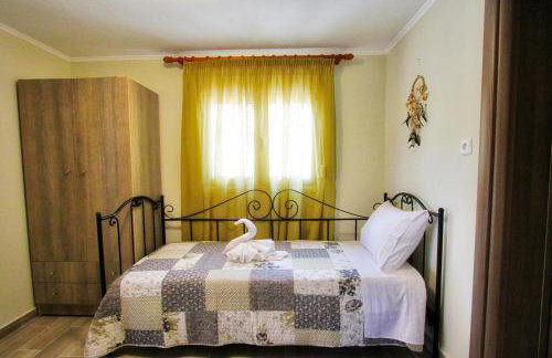 The House of Olive Trees - Photo 16