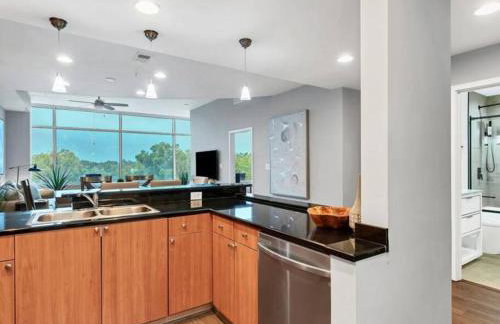 Luxury 1260sq ft 2 Bd 2BTH in DT - Foto 42