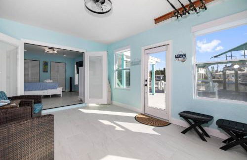 Waterfront Paradise on Hernando Beach - Foto 18