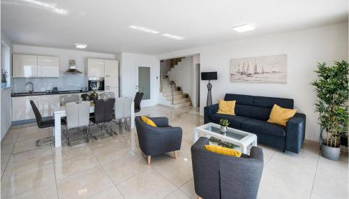 4 Bedroom Gorgeous Home In Novalja - Foto 4