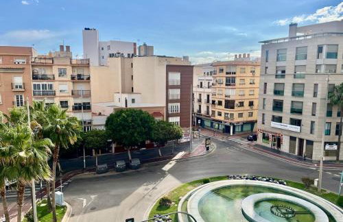 Apartamento 110m - Vistas Rambla - AC - WiFi - Parking - Centro - Foto 8