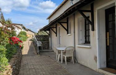 Au chalet d'Illiers Combray, grand jardin arboré - Foto 1