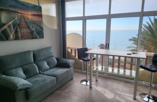 Bonito apartamento frente al mar - Foto 3