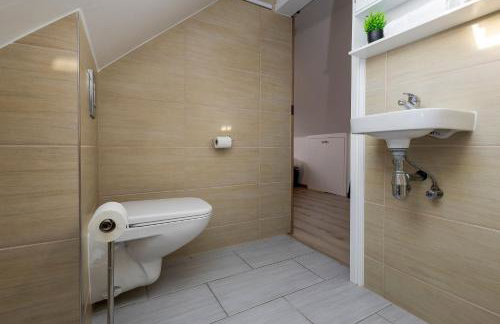 Private Luxe Bournemouth 5BR-7 Beds-3 Bath-Garden-Parking - Foto 45