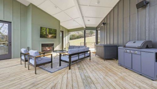 Lakeside Luxe-Lake Access-Hot Tub-Amazing Patio - Foto 5