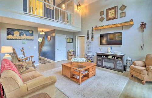 10-Acre Mountain Home Getaway with Fire Pit - Foto 3