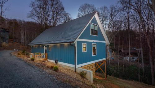 Spacious 4BR Mountain Retreat for 16 in Fairview - Foto 5